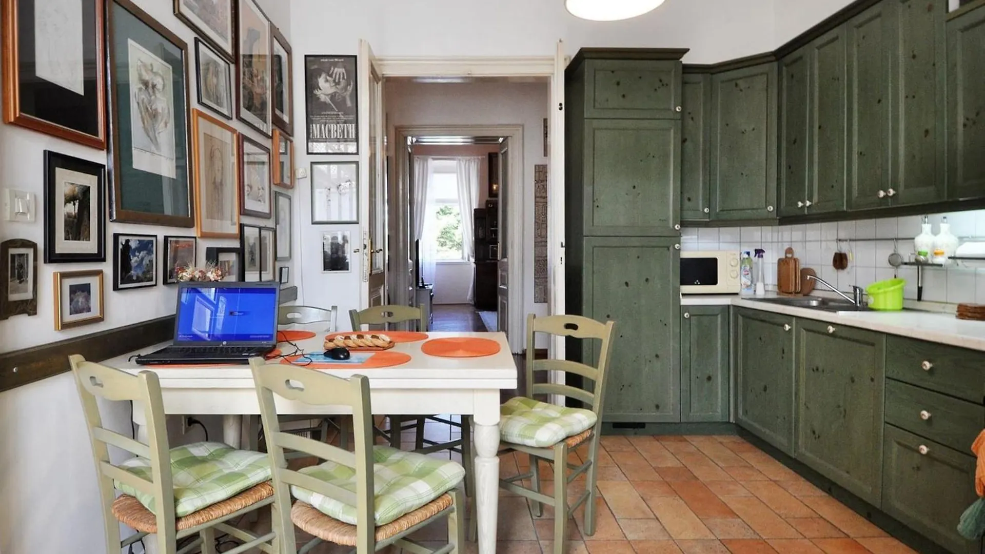 Amphiteater Art Apartman Pula 0*,  Croatia