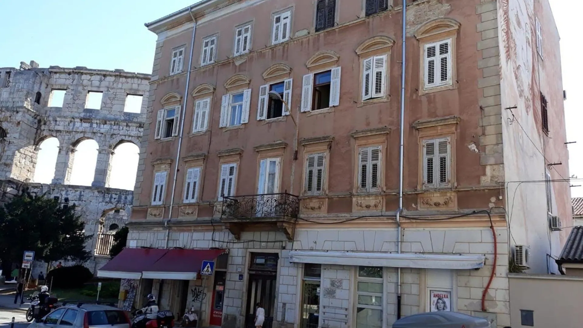 Apartment Amphiteater Art Apartman Pula